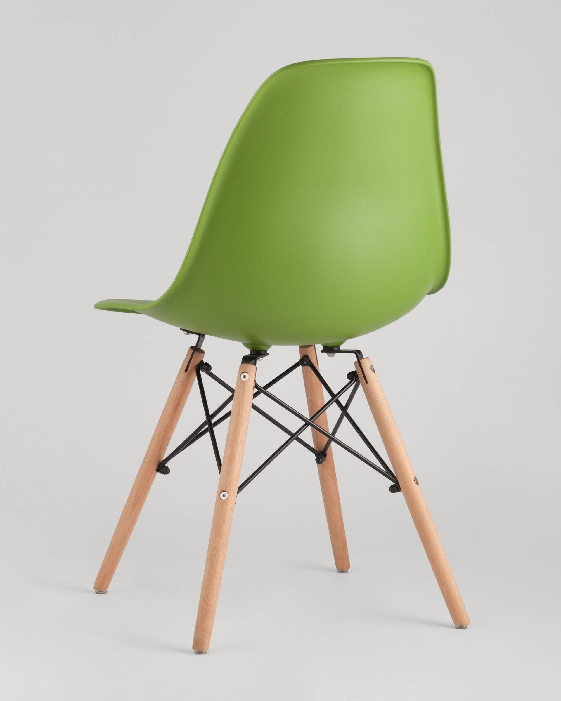 Стул Eames DSW зеленый из Италии