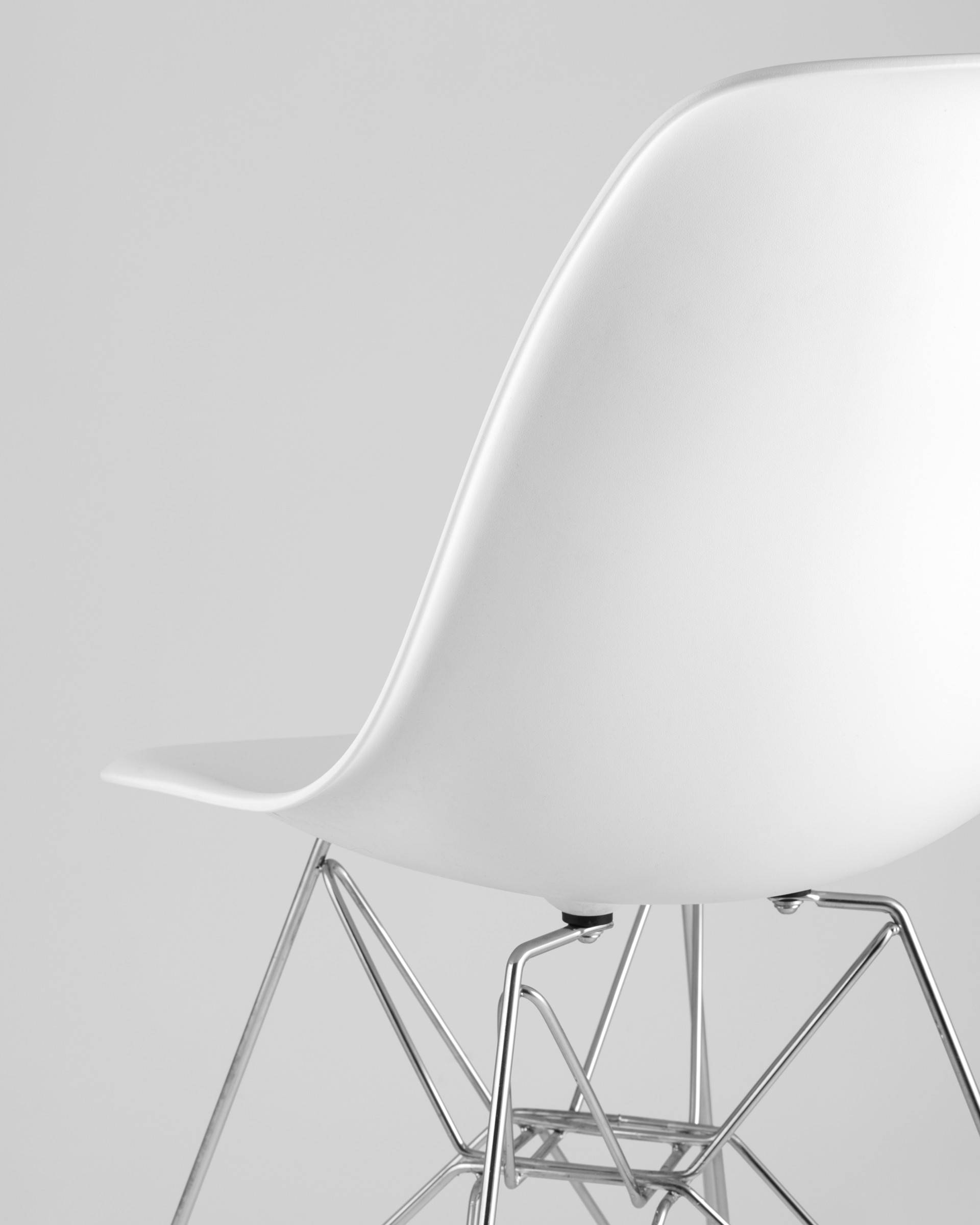 Стул Eames DSR белый из Италии