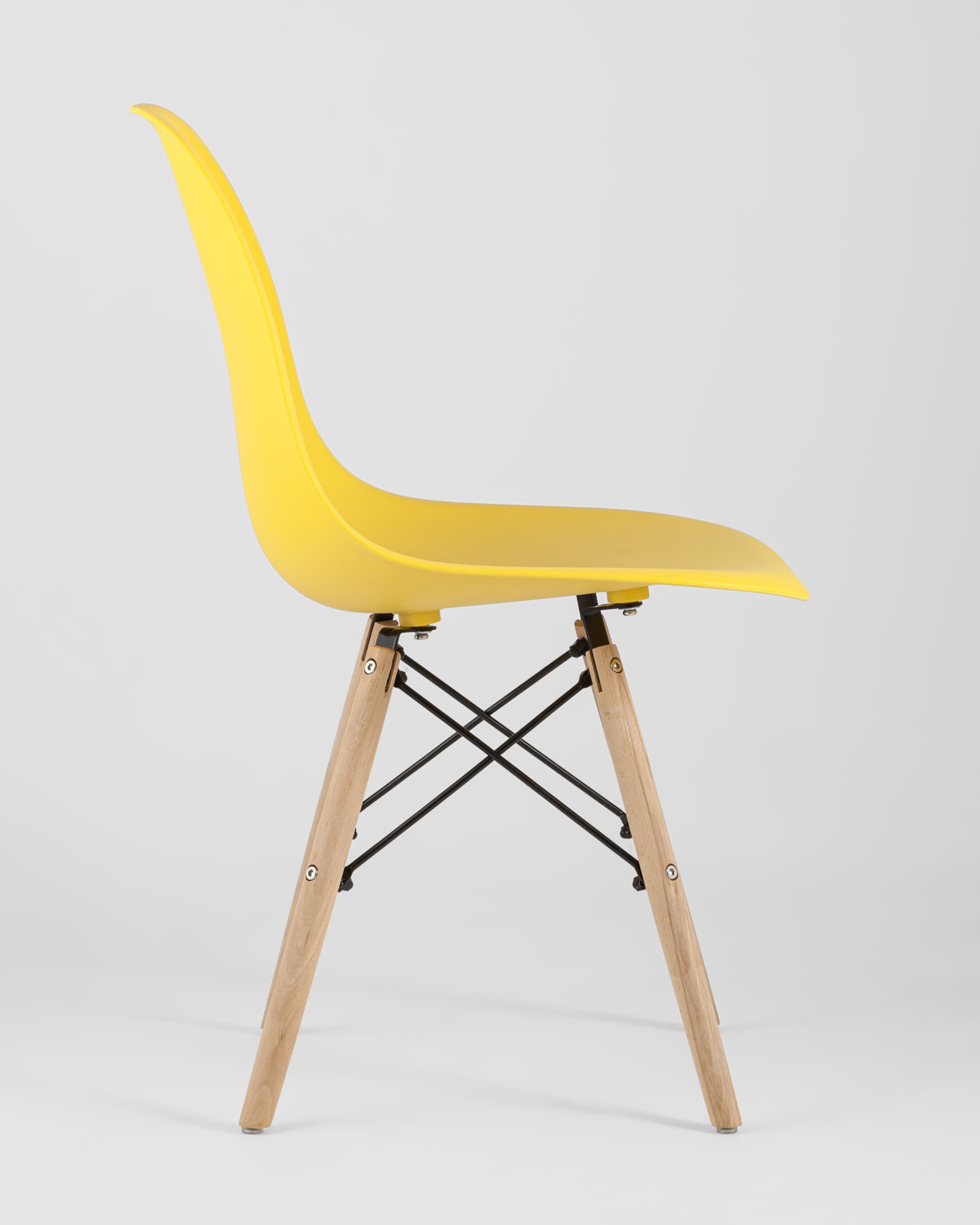 Стул Eames Style DSW желтый (разборный каркас) из Италии
