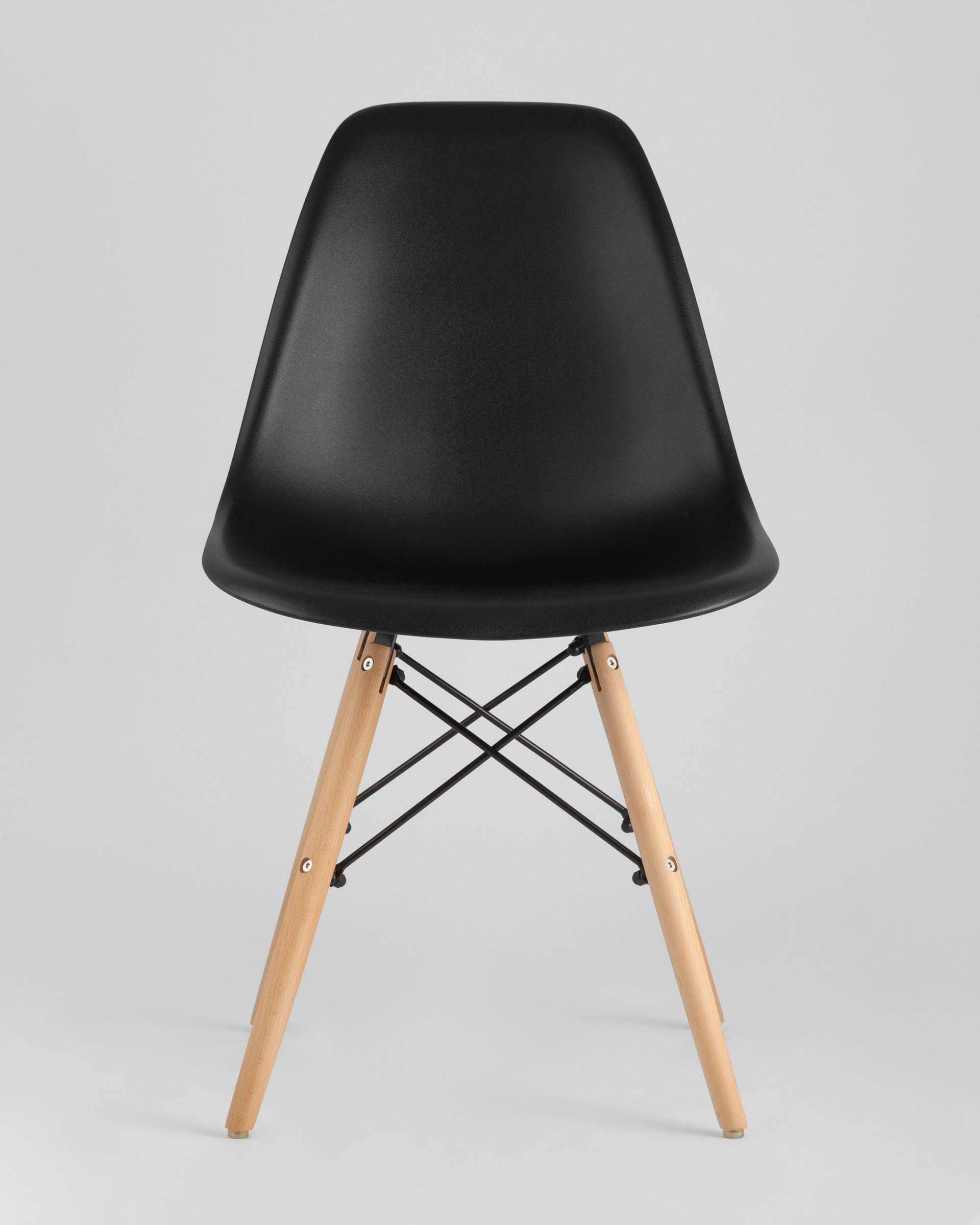 Стул Eames DSW черный из Италии