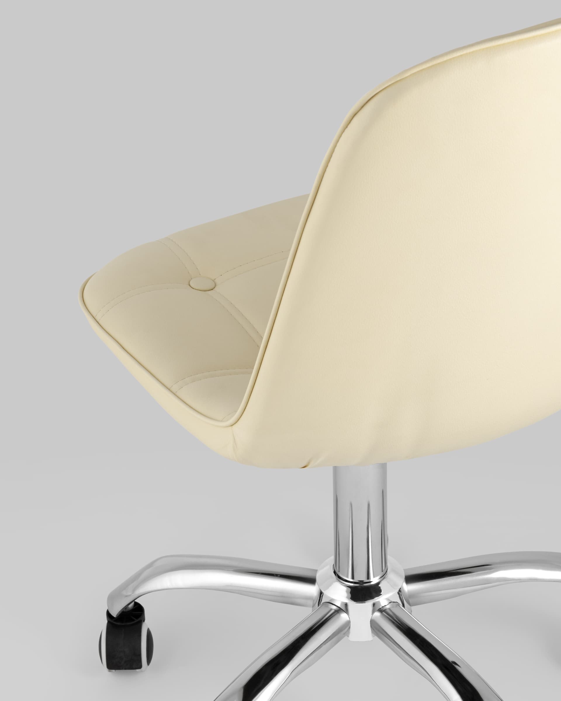 Стул офисный Тейлор экокожа бежевый из Италии