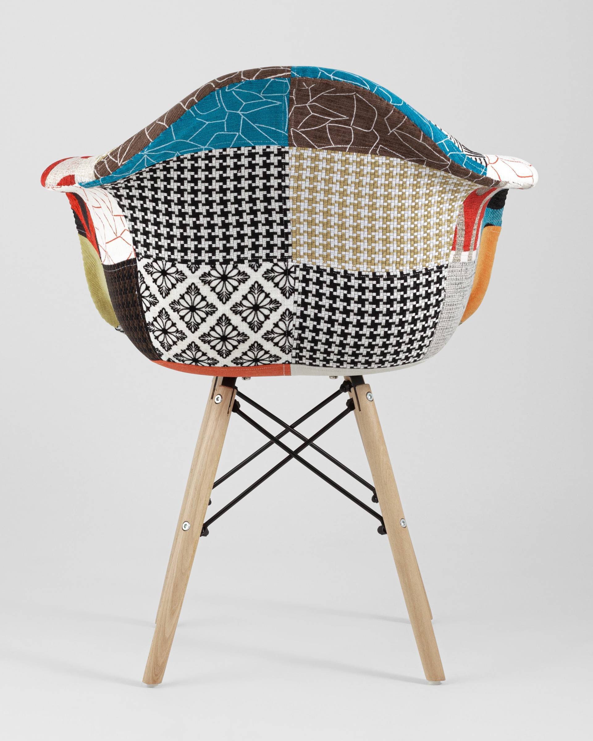 Кресло Eames DSW пэчворк из Италии