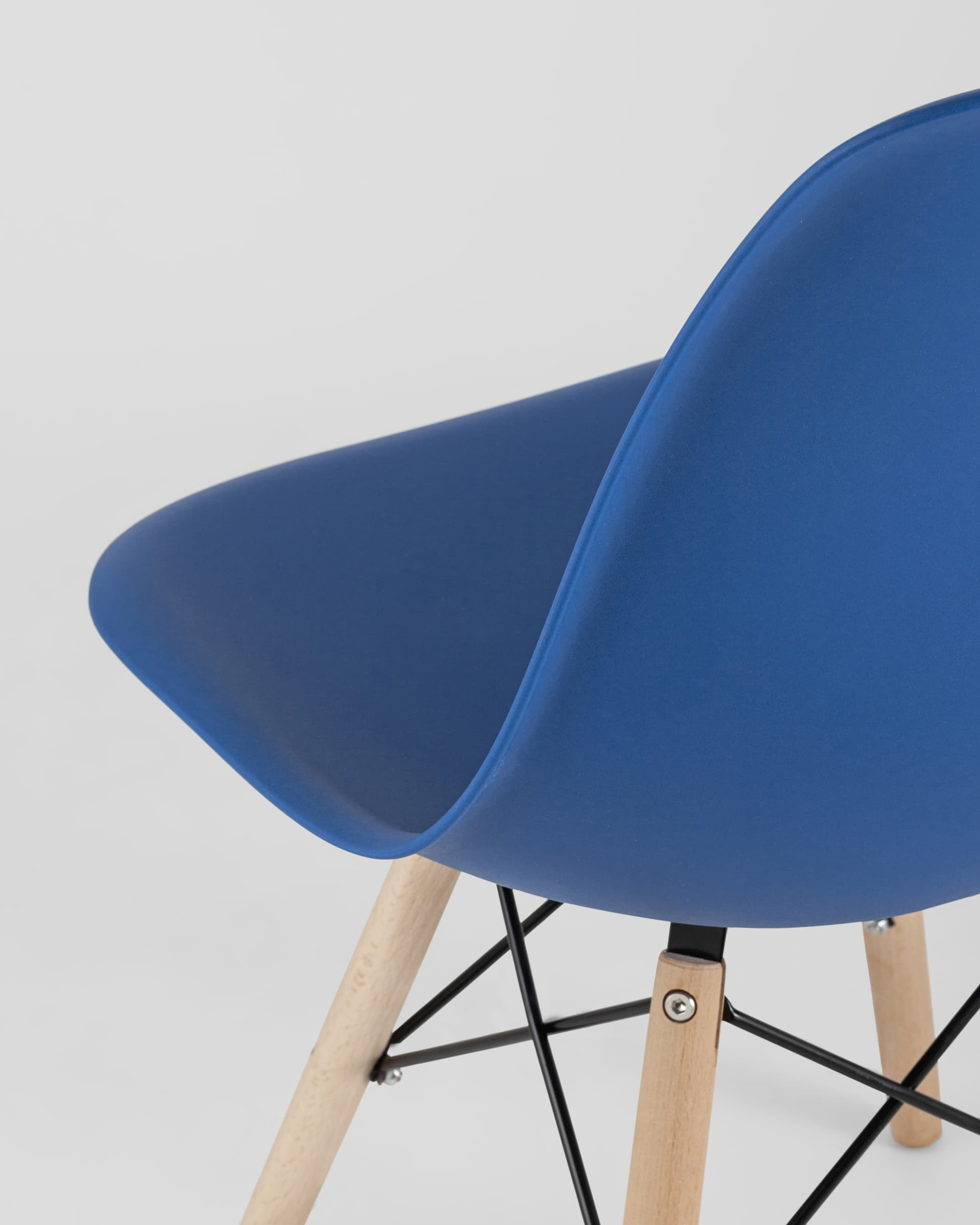 Стул Eames Style DSW синий (разборный каркас) из Италии