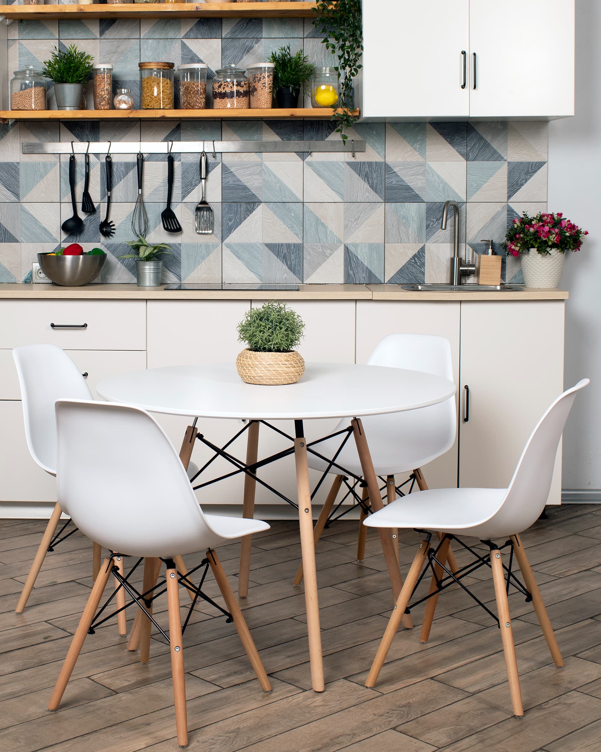 Стул Eames DSW белый из Италии