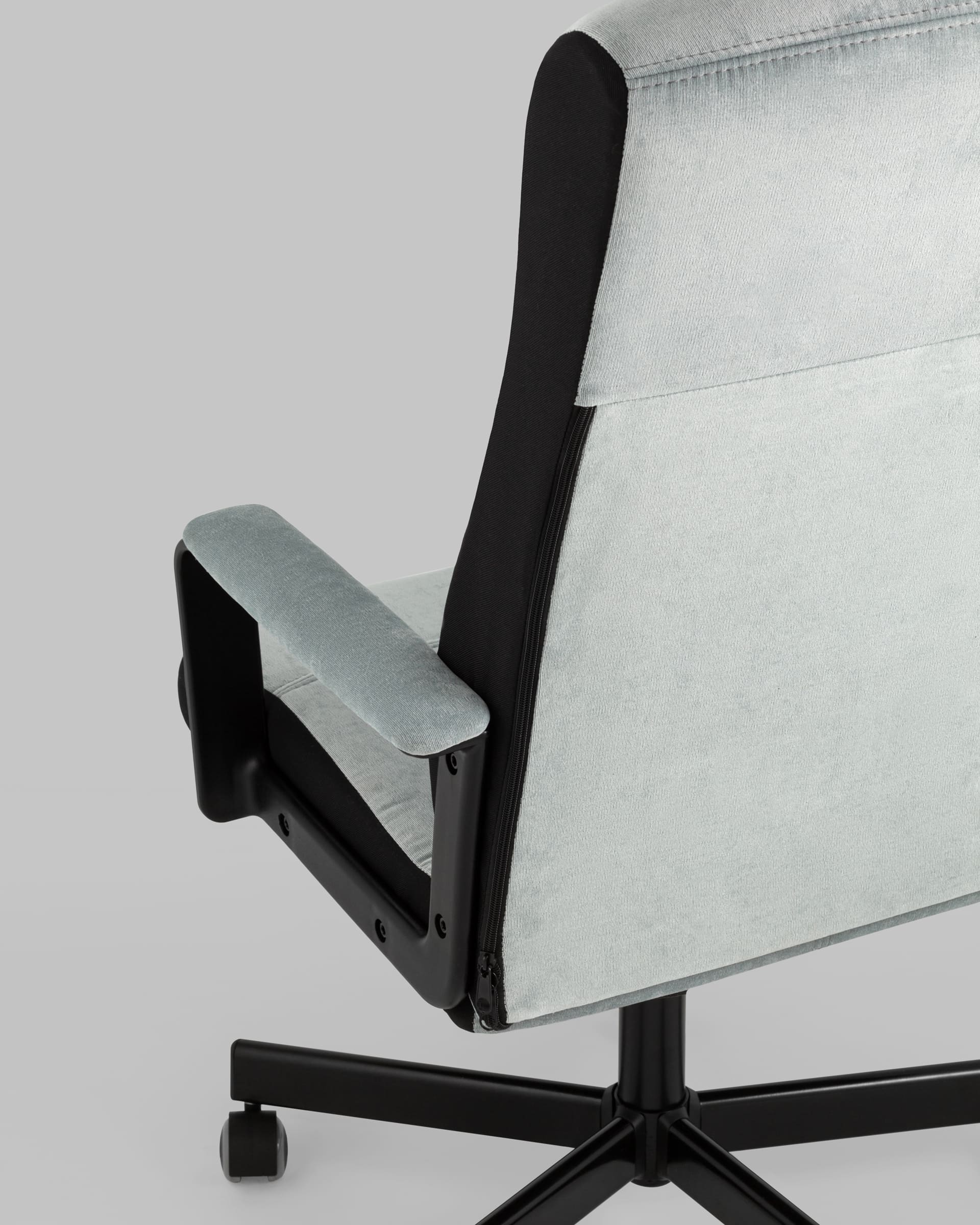 Кресло руководителя TopChairs ST-DOMINGO серо-голубой из Италии