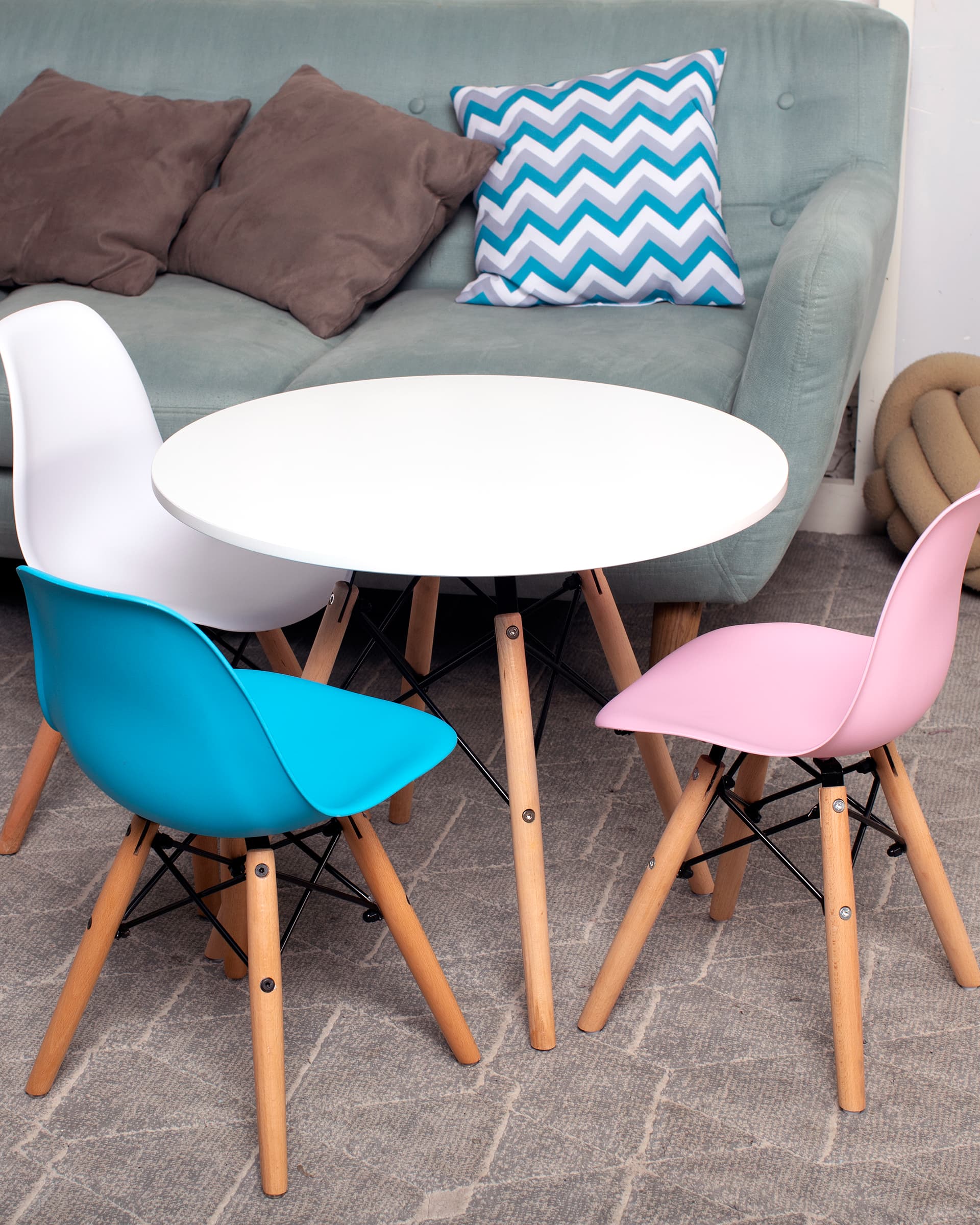 Стул Eames DSW детский голубой из Италии