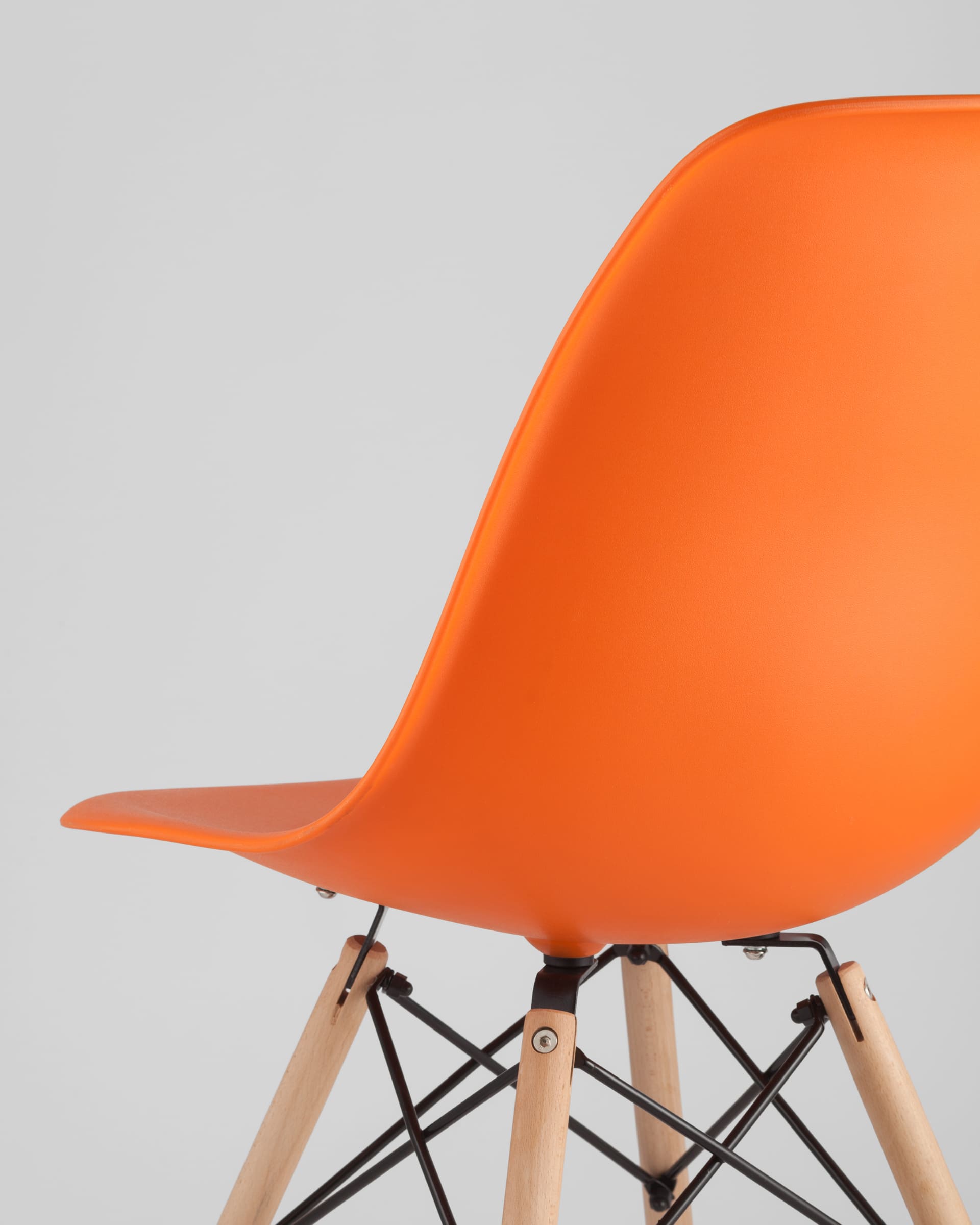 Стул Eames DSW оранжевый x4 из Италии