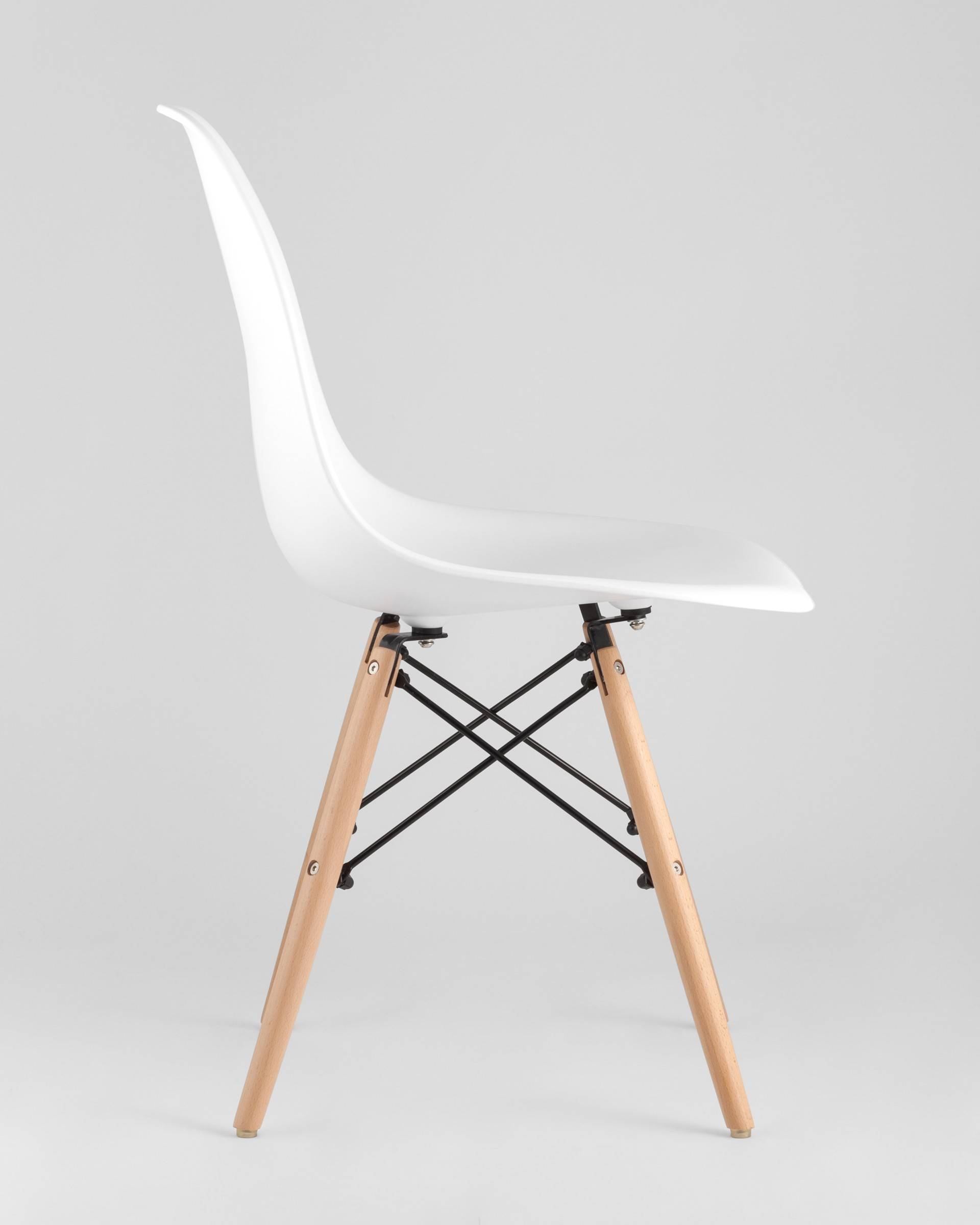 Стул Eames DSW белый из Италии