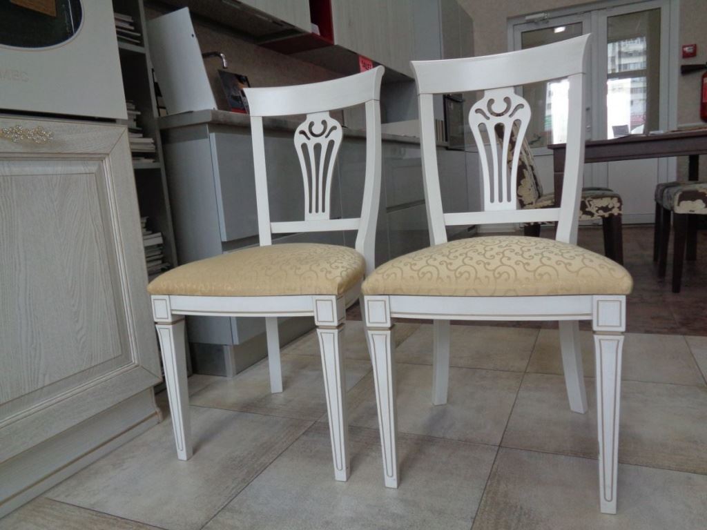 два итальянских стула